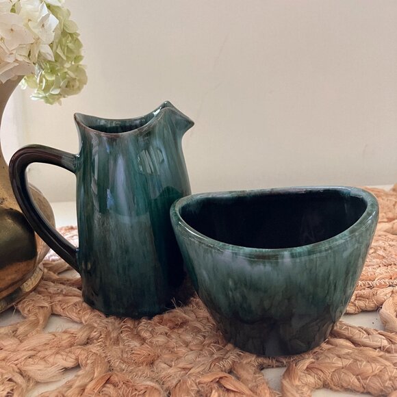 Blue Mountain Pottery Small Milk Cream Pitcher and Open Sugar Bowl 1970's - Picture 8 of 9
